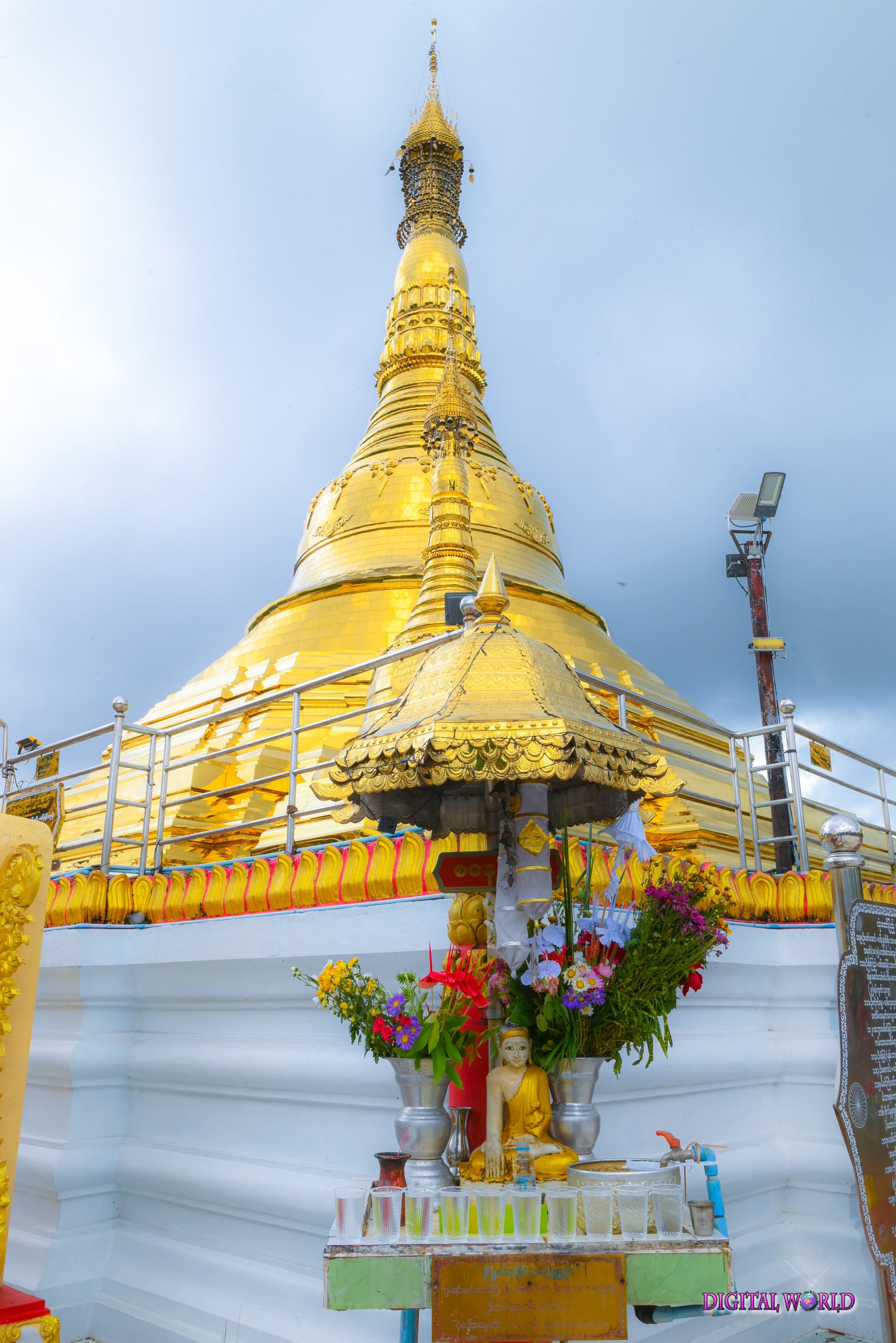 စနေဂြိုလ်တိုင်